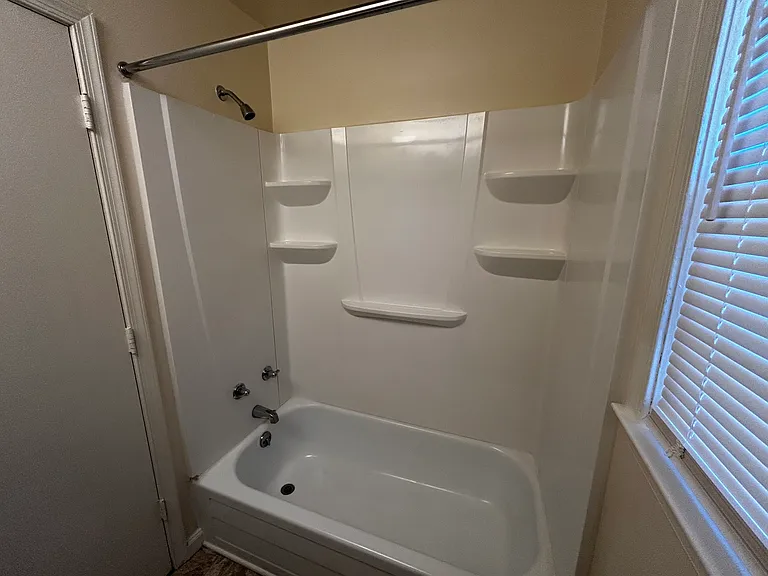 Princeton Circle West Apartments — Photo 55