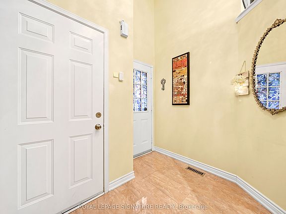 5th image of 687 Twain Ave