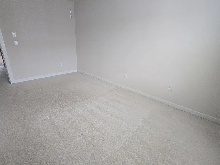 20800 Duxbury Ter — Photo 20