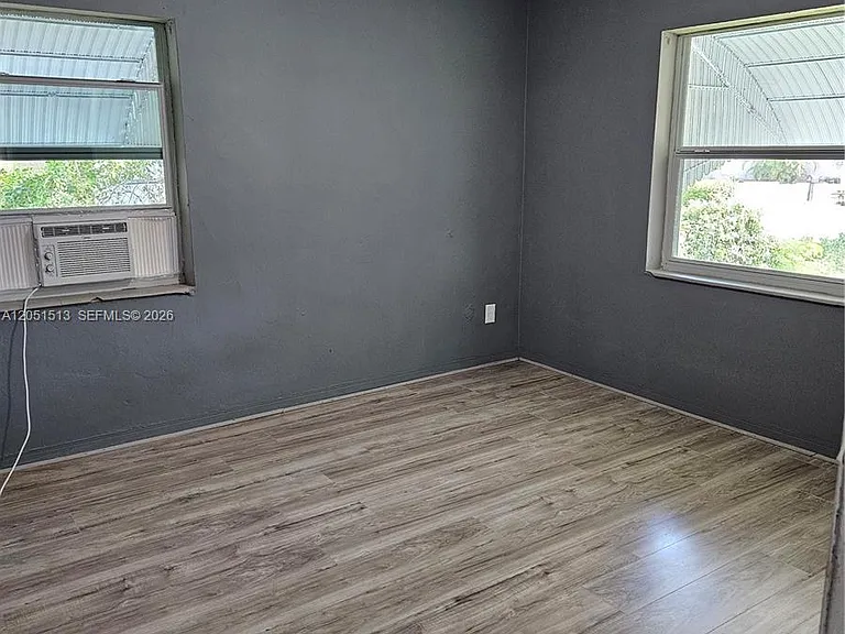 5627 SW 26th St — Photo 13