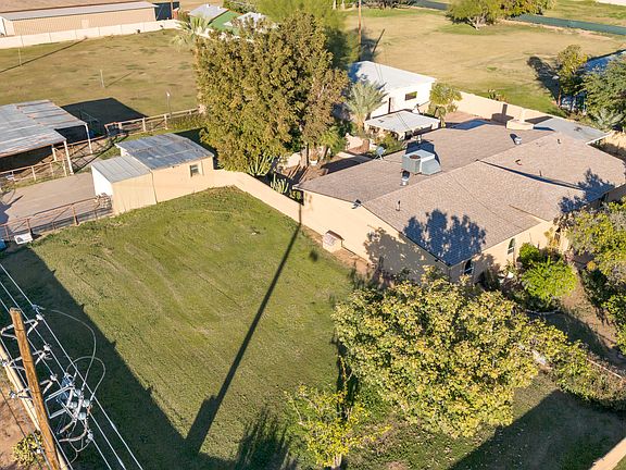 4th image of 5040 W STEINWAY Drive