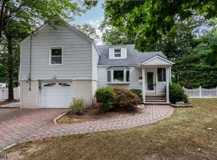 41 Newton Rd, Wayne, NJ 07470