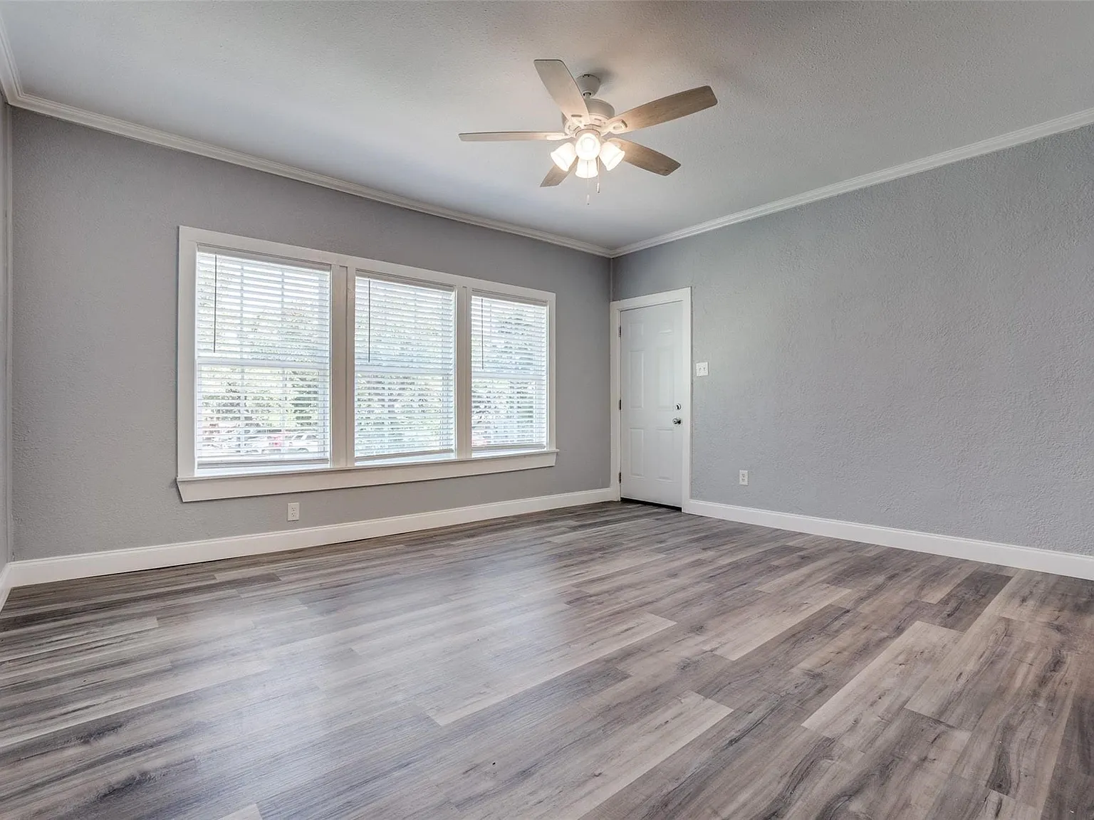 320 W Canty St — Photo 4