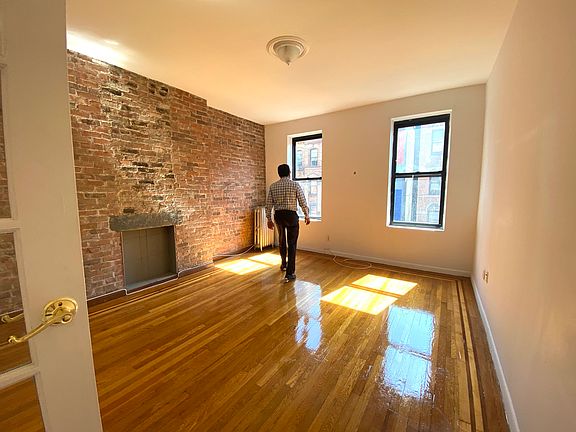 2nd image of 357 W 53rd St APT 4E