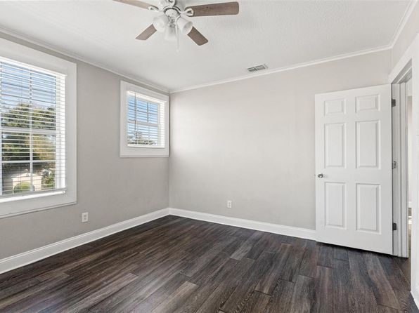 tampa-florida-2074605676 picture