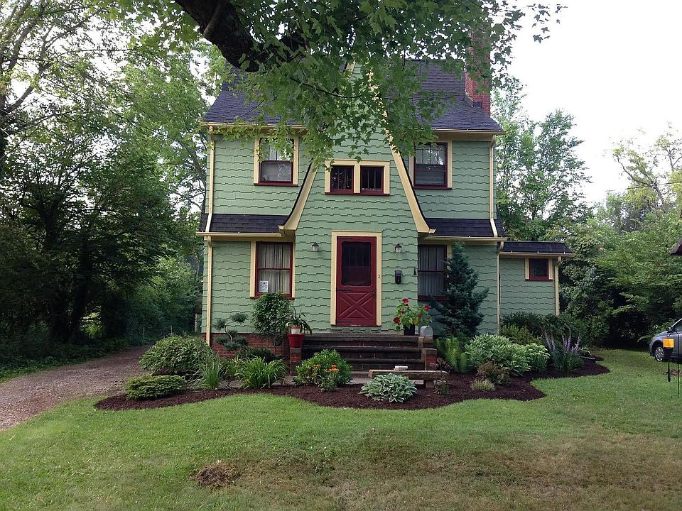 1st image of 329 W College St