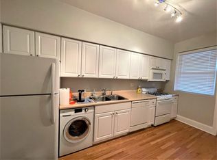 920 Main St APT 3, Evanston, IL 60202