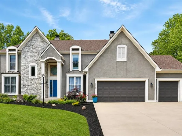 1325 Inverness Dr, Lawrence, KS 66049