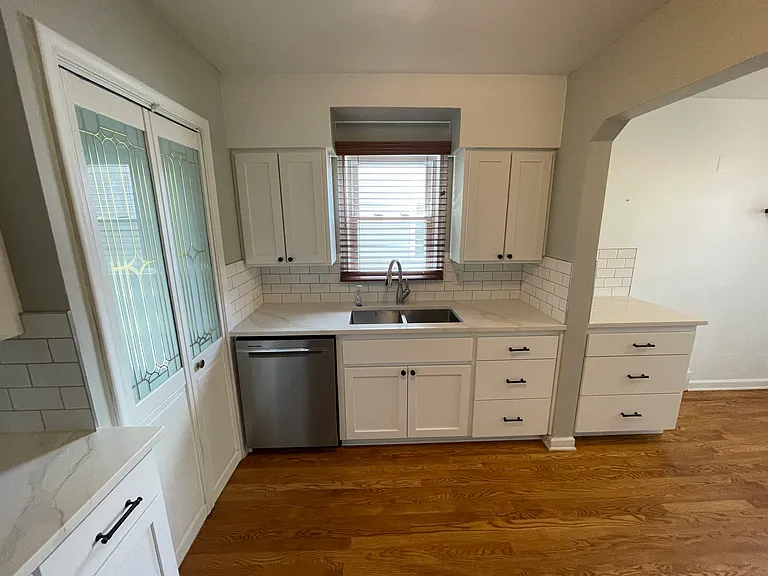 1824 Westgate Ave — Photo 2