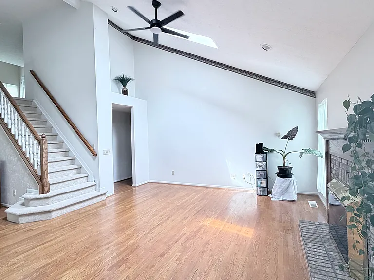 6112 Tarn Cir — Photo 20