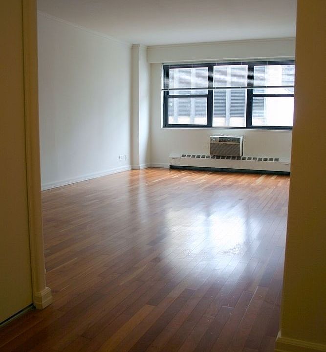 1st image of 330 E 46th St APT 10M