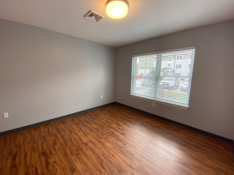 The Ridge at Eastern Trails Apartments — Photo 40