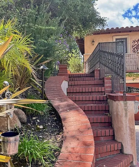 125 Meadow Crest Ln — Photo 5