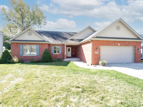 270 Village Ln, Seneca, IL 61360
