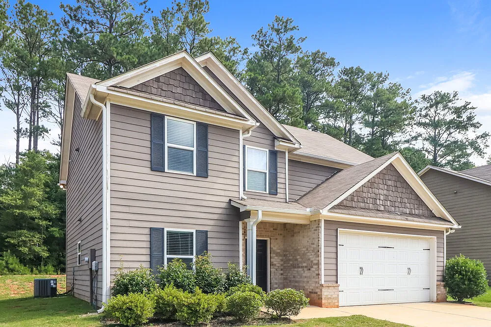 4 bed, 2.5 bath, 2038 sqft, $2,095 — Photo 4
