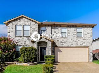 3011 Clemente Dr, Grand Prairie, TX 75052