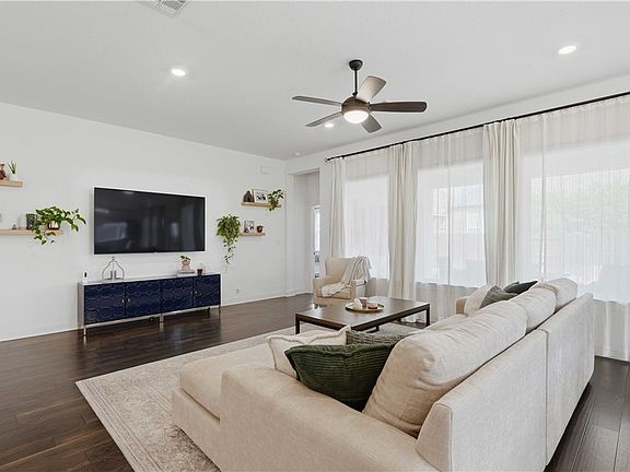 5th image of 2212 Quince Ave