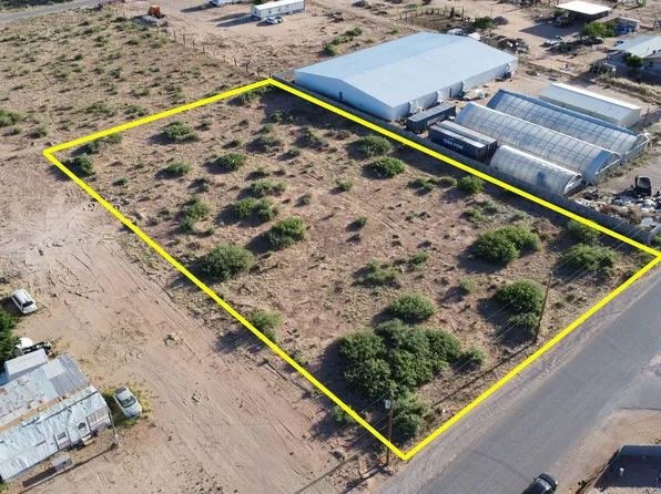 817 Windmill Dr, Chaparral, NM 88081