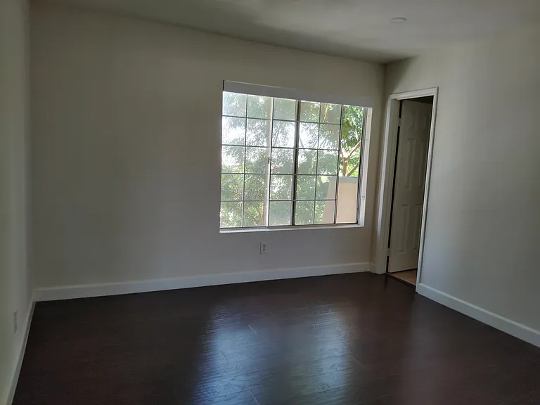 18640 Collins St #201 — Photo 13