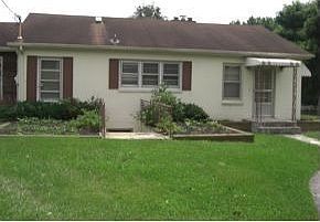 1st image of 4709 Greenwood Dr