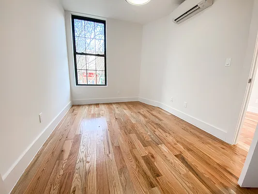 Rented by Lofts and Flats LLC | media 26