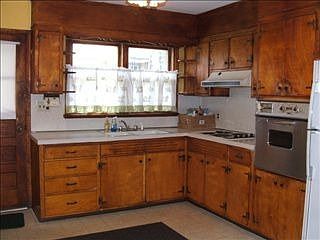 3rd image of 436 Sunbury St