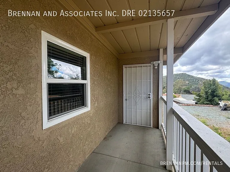 330 Lento Ln — Photo 2