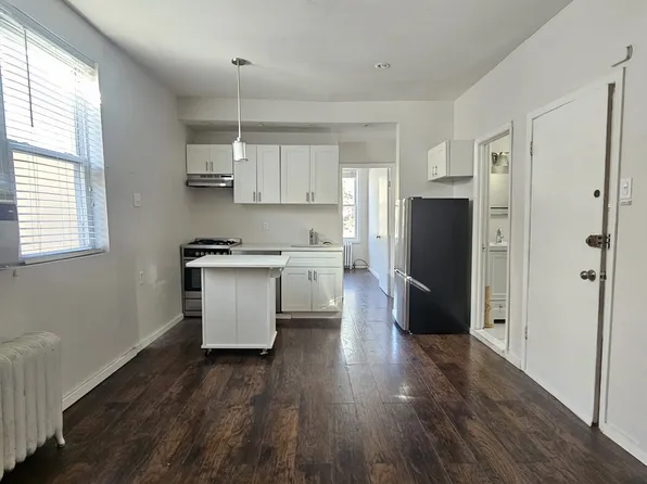 22-73 Steinway Avenue image 1 of 10