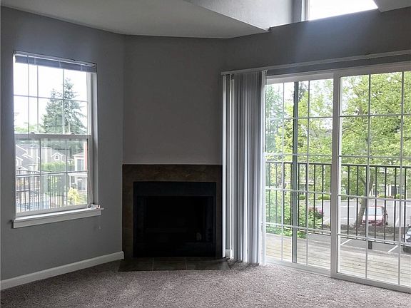 3rd image of 2621 S 272nd St APT 6