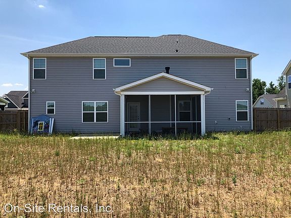 5th image of 321 Walton Heath Dr