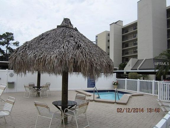 2nd image of 2620 Cove Cay Dr Unit 202