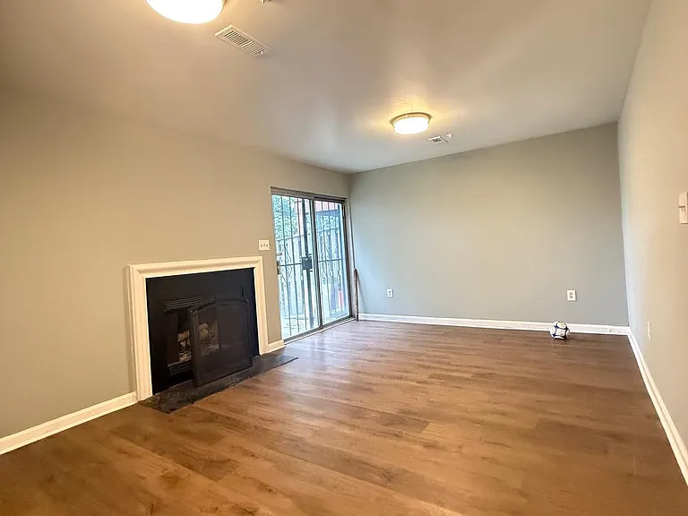 5023 Colburn Ter — Photo 32
