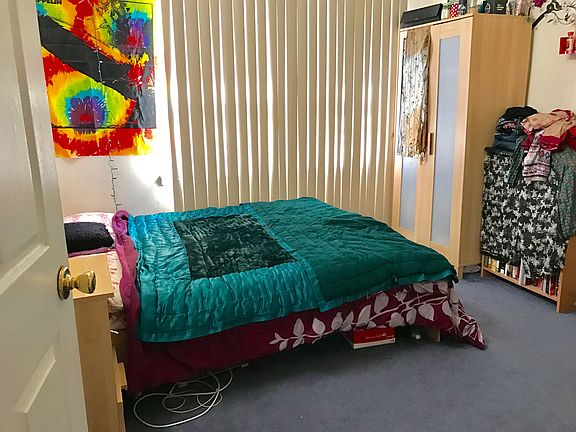 4th image of 25 Linda Ct