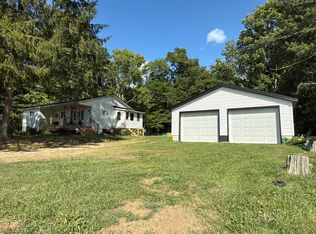 134 Carnes School Rd, Cranberry, PA 16319
