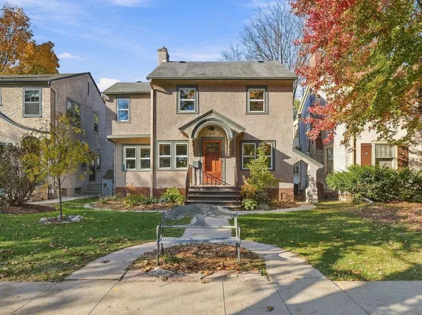 377 Woodlawn Ave, Saint Paul, MN 55105