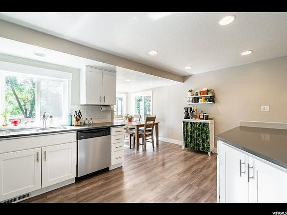 4th image of 10472 S Larkspur Dr