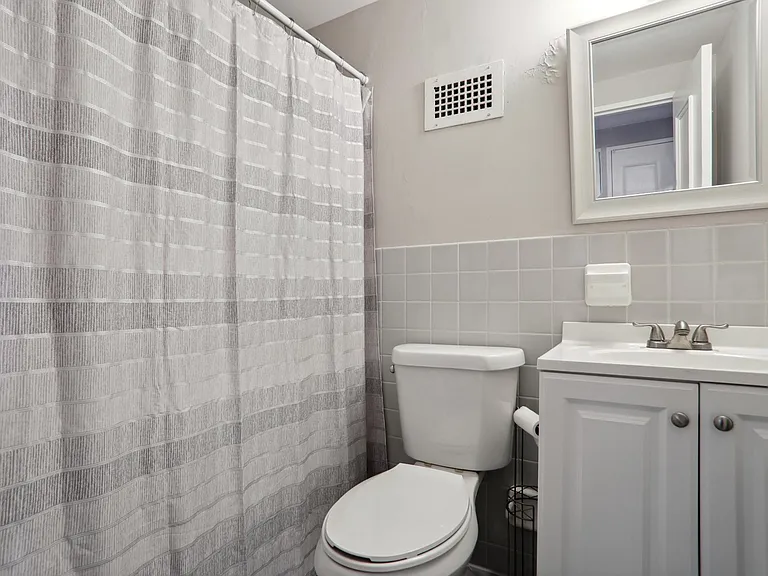 2965 Pharr Court South NW #704 — Photo 10