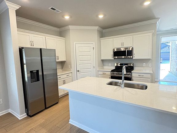 5th image of 139 Clift Creek Dr