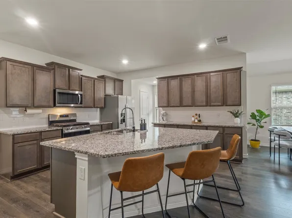 1602 Maple Ridge Dr, Princeton, TX 75407