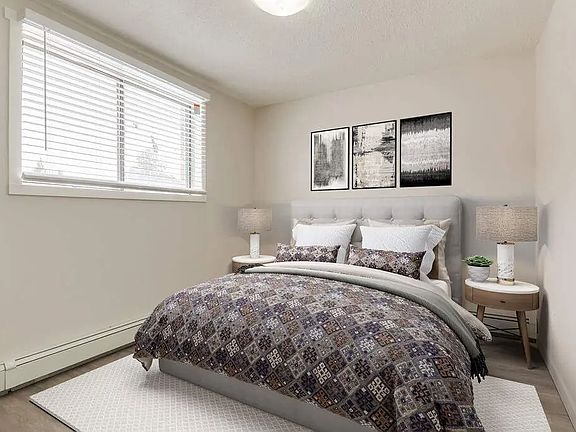 5th image of 1658 3rd Ave NE #204