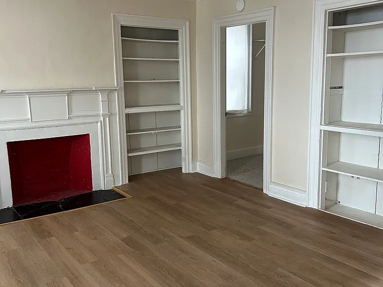 255 Center Bay — Photo 16