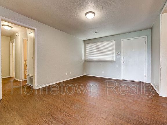 5th image of 2817 SW 82nd St