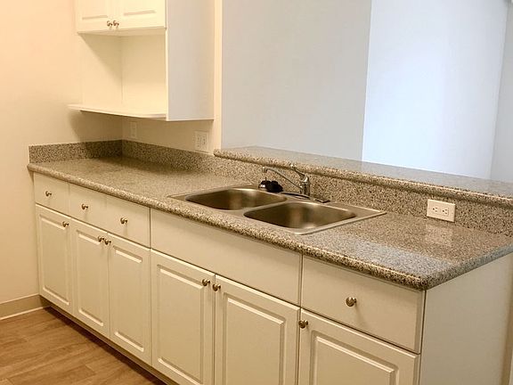 3rd image of 801 South St APT 113