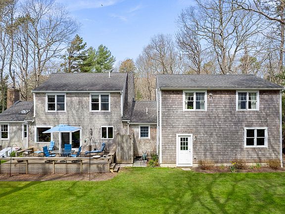 3rd image of 110 Heather Lane