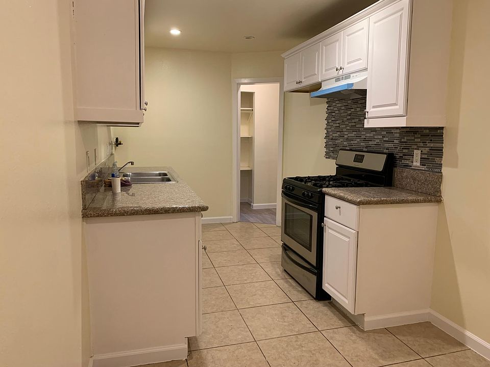 1st image of 10569 Poplar St APT B