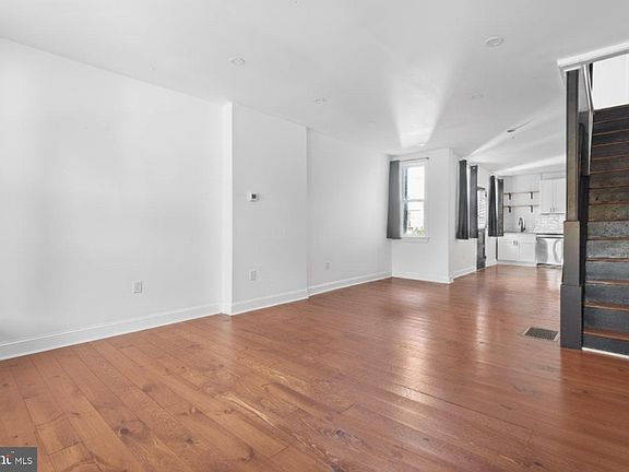 5th image of 1103 Frances Ave
