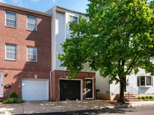 64 Church St, Lambertville City, NJ 08530