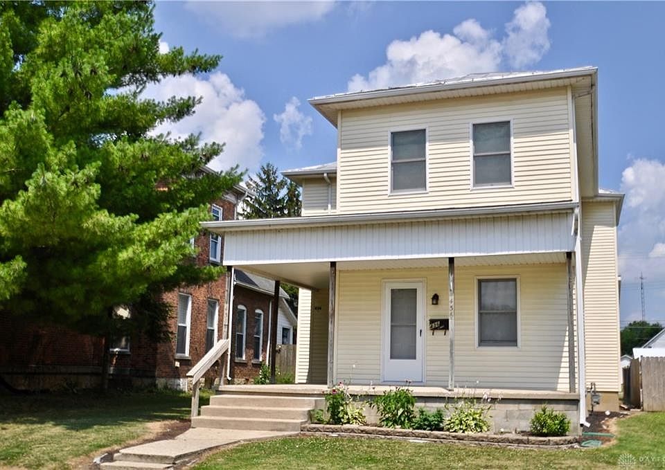 1st image of 434 E 3rd St