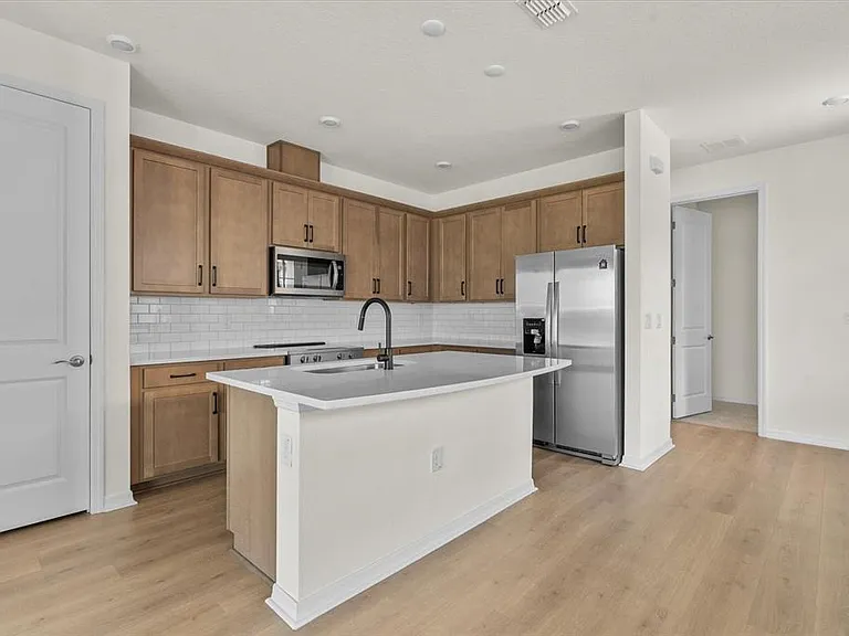 7562 Sea Oak Ct — Photo 9