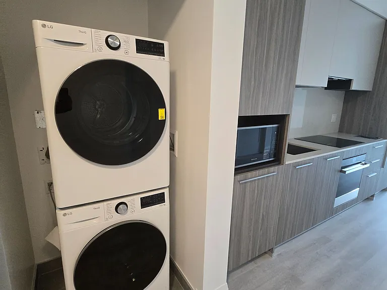 65 Broadway Ave S #1507 — Photo 3